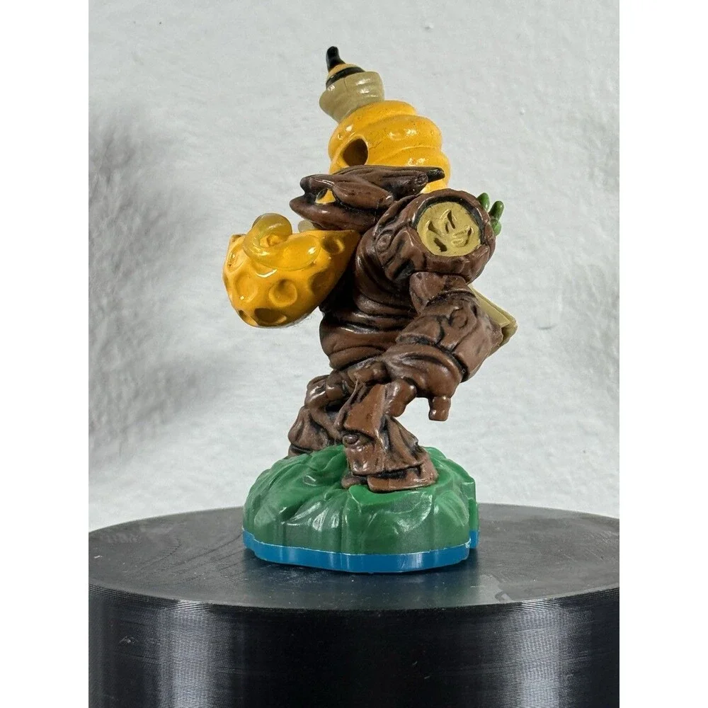 Skylanders Swap Force Bumble Blast Lightcore Character Figure